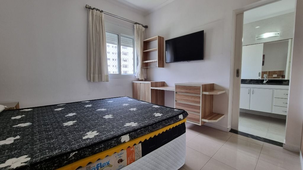 Apartamento à venda com 3 quartos, 130m² - Foto 7