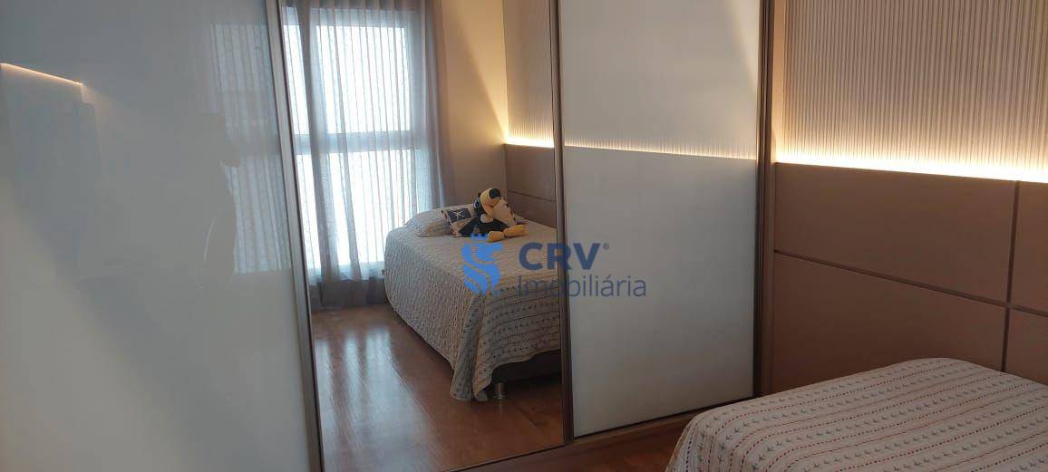 Apartamento à venda com 3 quartos, 214m² - Foto 25