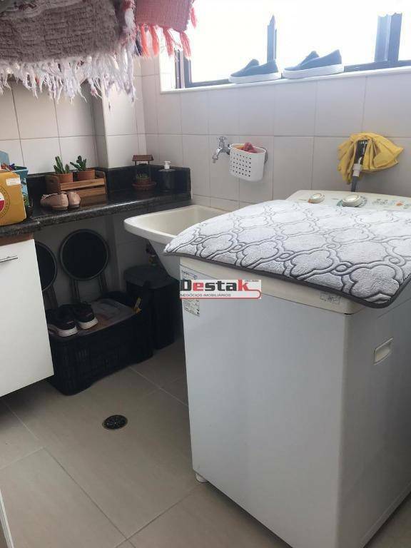 Apartamento à venda com 2 quartos, 76m² - Foto 15