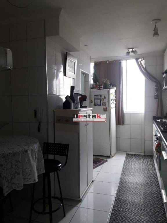 Apartamento à venda com 2 quartos, 90m² - Foto 1