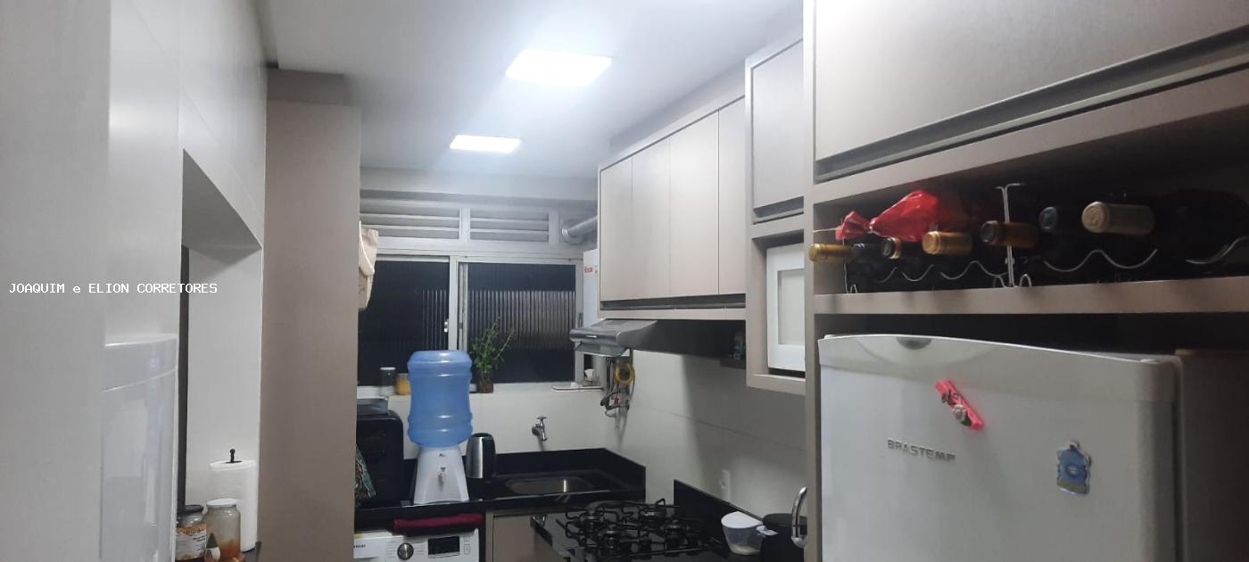 Apartamento à venda com 2 quartos, 68m² - Foto 9