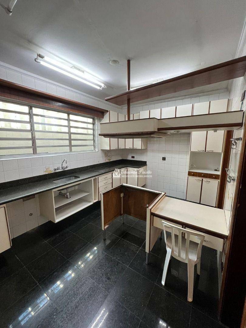 Sobrado à venda com 4 quartos, 550m² - Foto 17