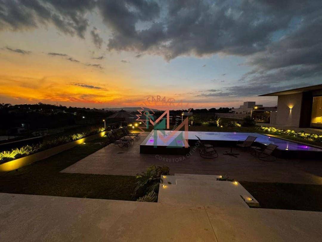 Casa de Condomínio à venda com 4 quartos, 529m² - Foto 1