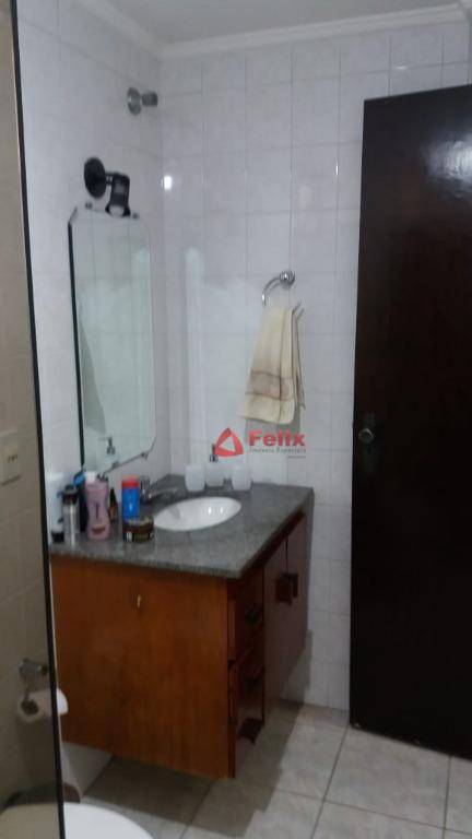 Apartamento à venda com 2 quartos, 75m² - Foto 8