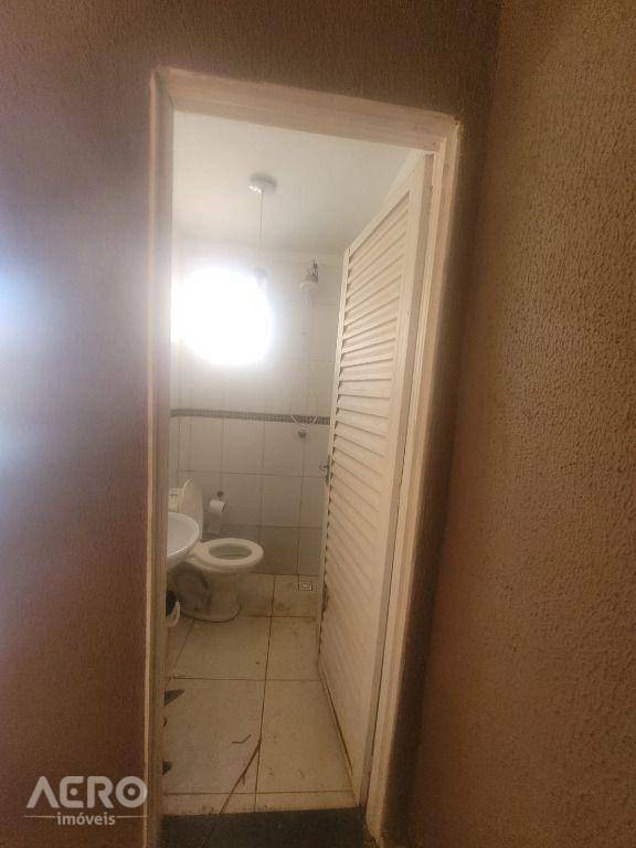 Casa à venda com 2 quartos, 135m² - Foto 15