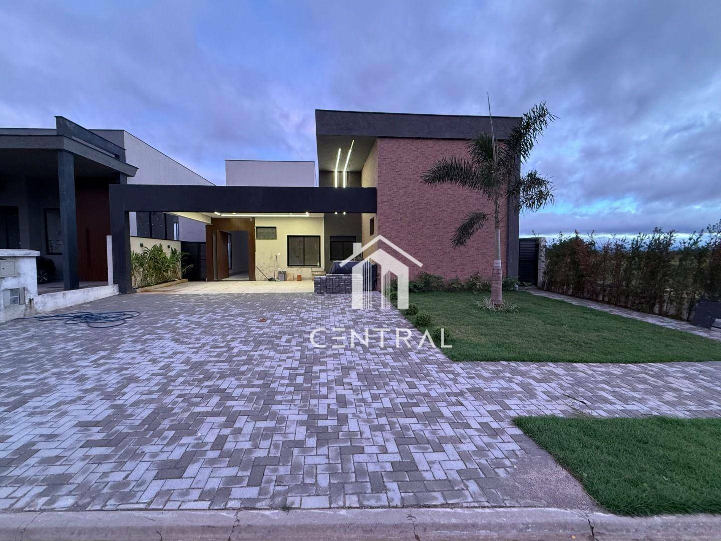 Casa de Condomínio à venda com 4 quartos, 237m² - Foto 12