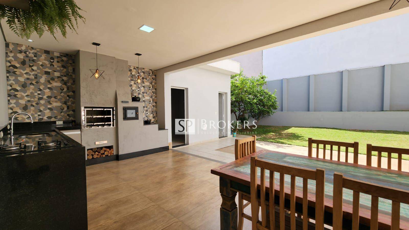 Casa de Condomínio à venda com 3 quartos, 290m² - Foto 1