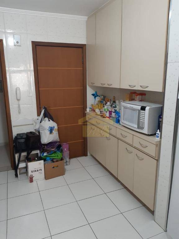 Apartamento à venda com 3 quartos, 94m² - Foto 3