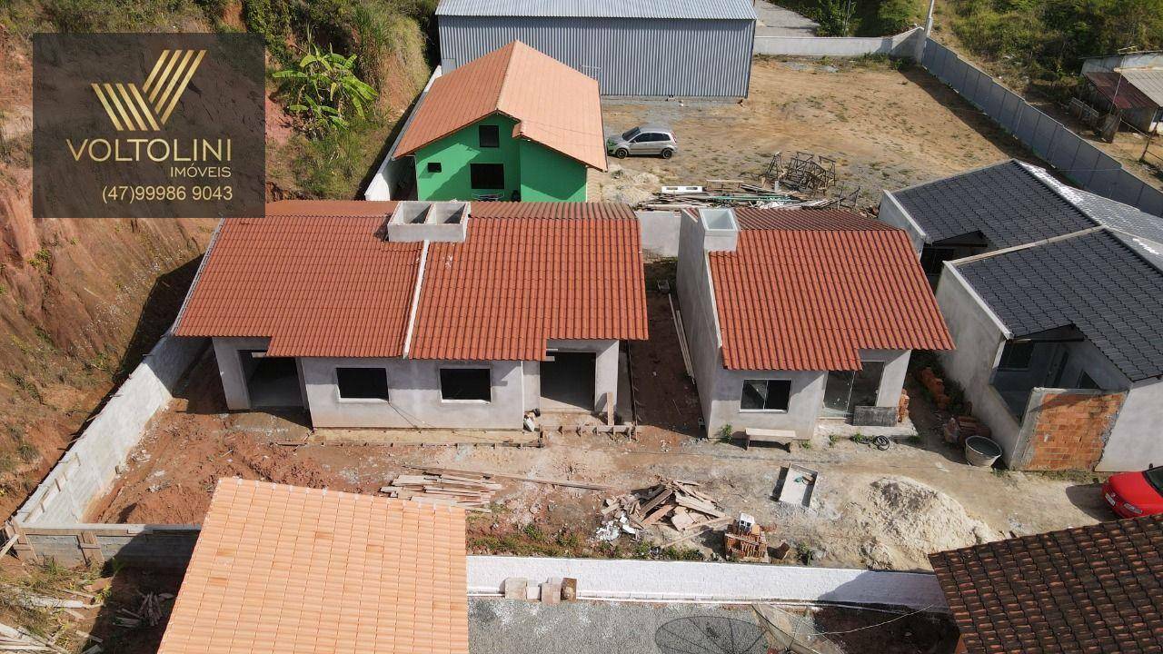 Casa à venda com 2 quartos, 61m² - Foto 5