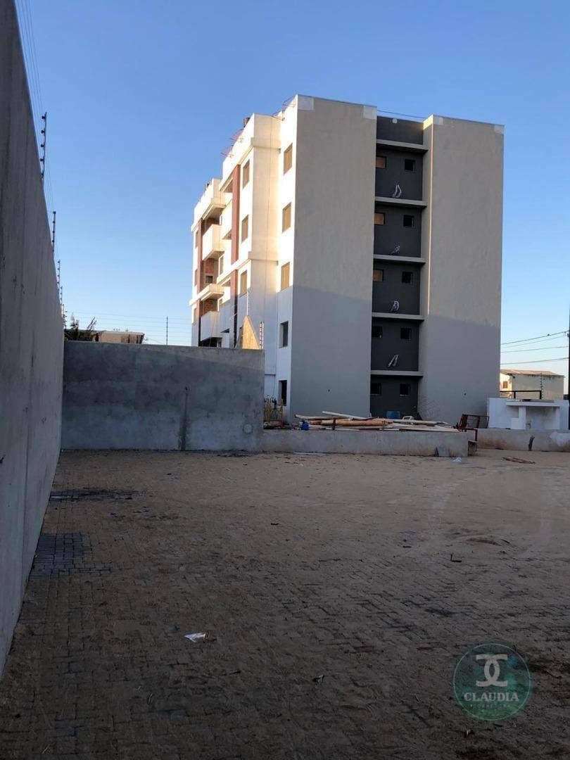 Apartamento à venda com 2 quartos, 77m² - Foto 15