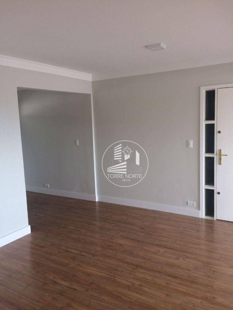 Apartamento à venda com 3 quartos, 114m² - Foto 1