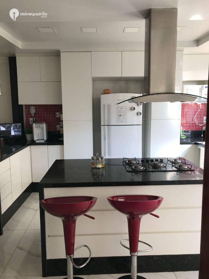 Casa à venda com 2 quartos, 96m² - Foto 18