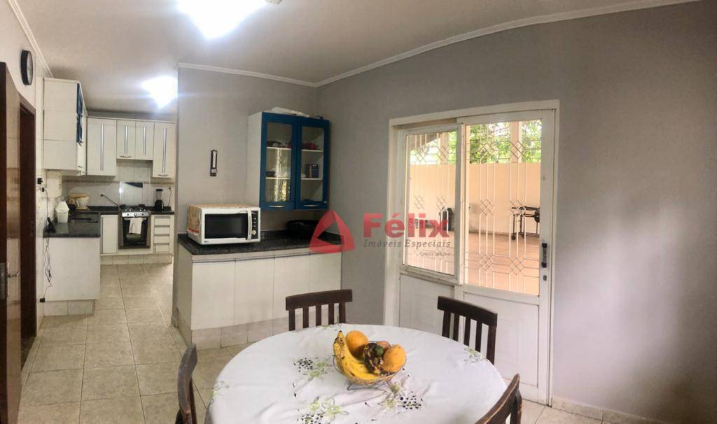 Casa de Condomínio à venda com 4 quartos, 280m² - Foto 22