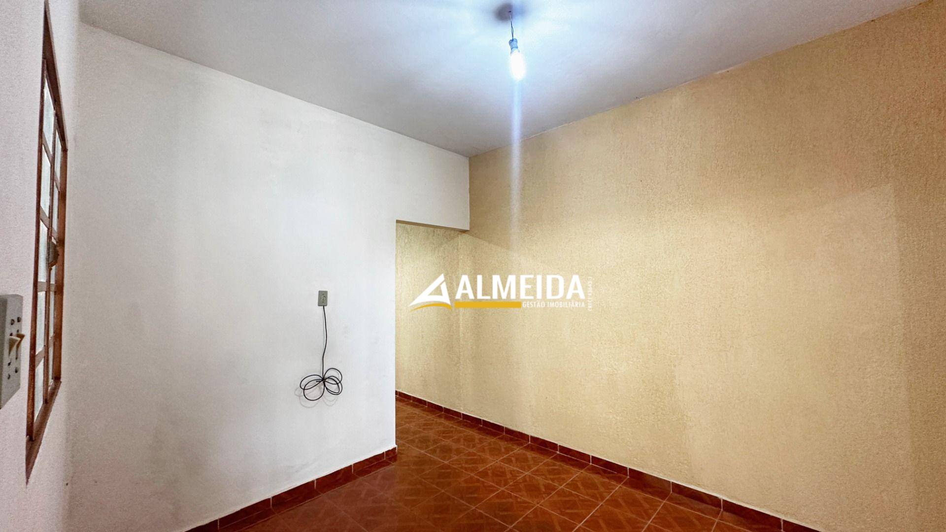 Casa, 2 quartos, 100 m² - Foto 2