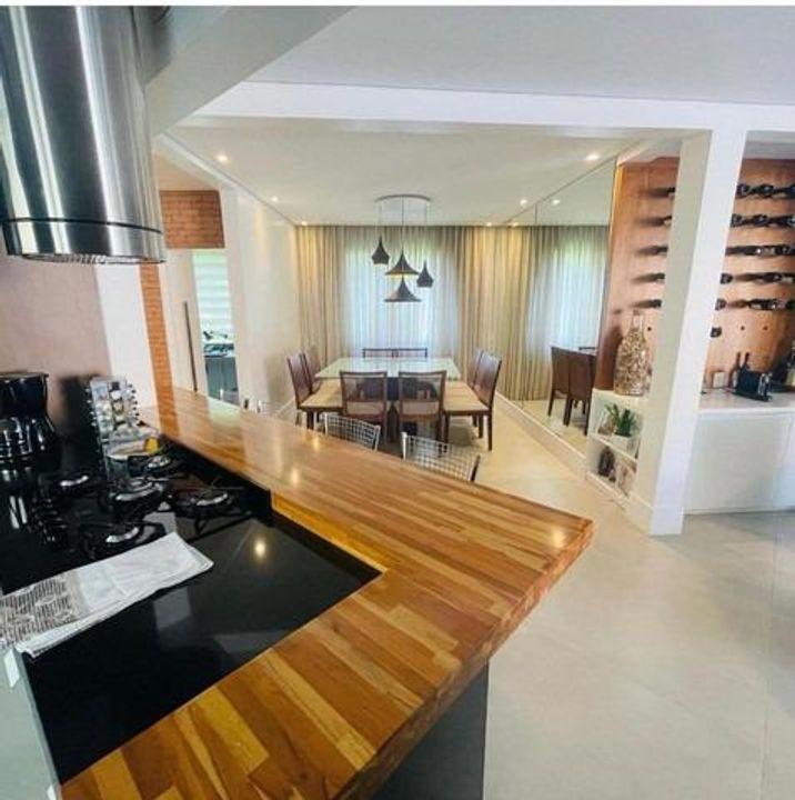 Casa de Condomínio à venda com 4 quartos, 300m² - Foto 10