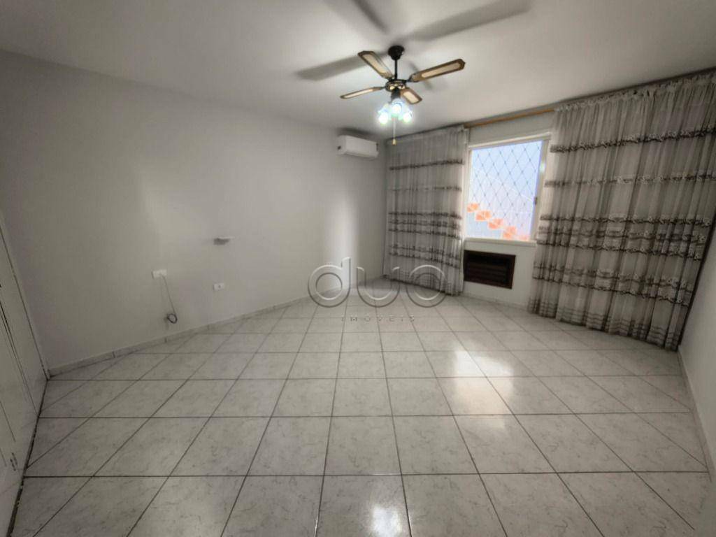 Casa para alugar com 3 quartos, 298m² - Foto 12