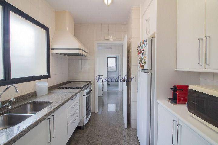 Apartamento à venda com 4 quartos, 193m² - Foto 14