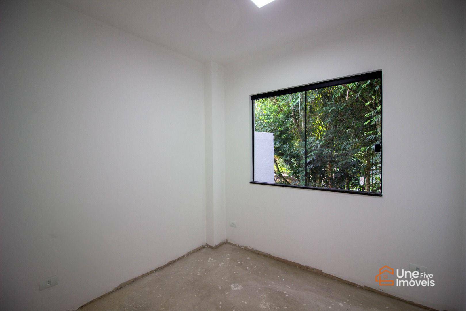 Sobrado à venda com 3 quartos, 100m² - Foto 12