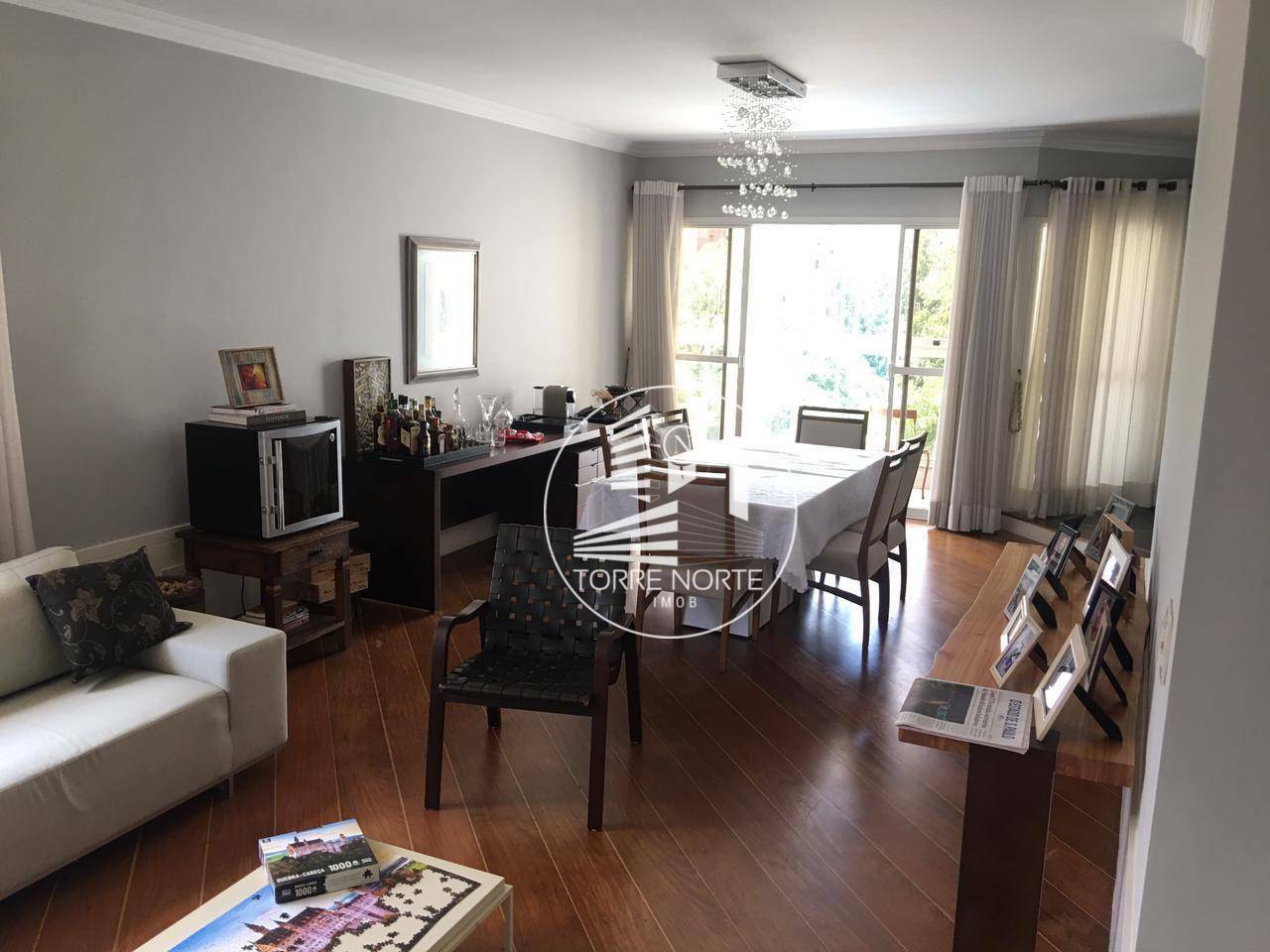 Apartamento à venda com 4 quartos, 200m² - Foto 31