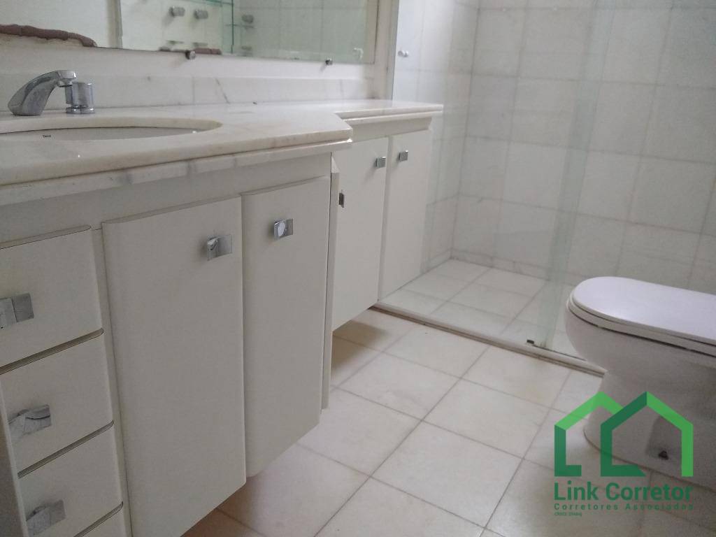 Apartamento à venda com 2 quartos, 70m² - Foto 15