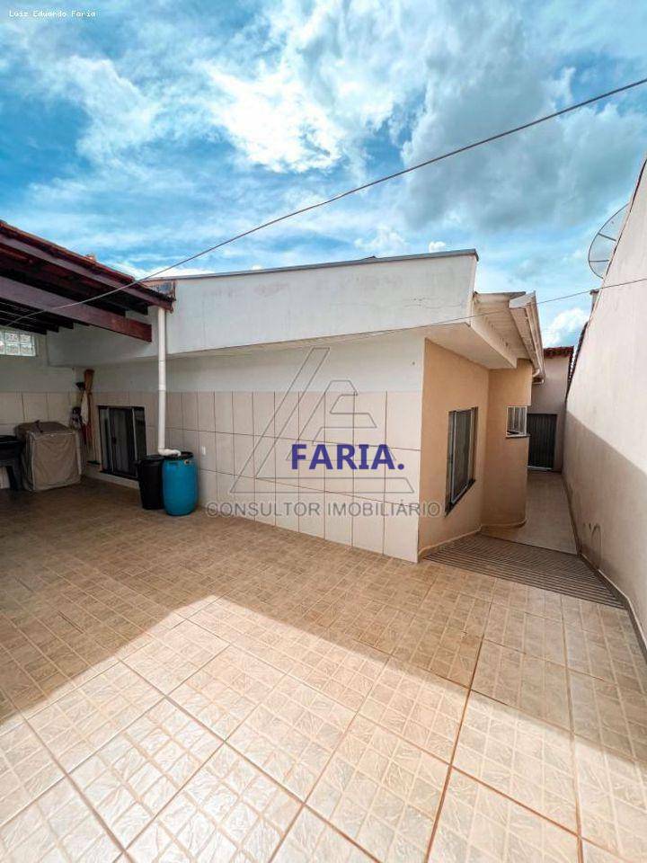 Casa à venda com 4 quartos, 168m² - Foto 12