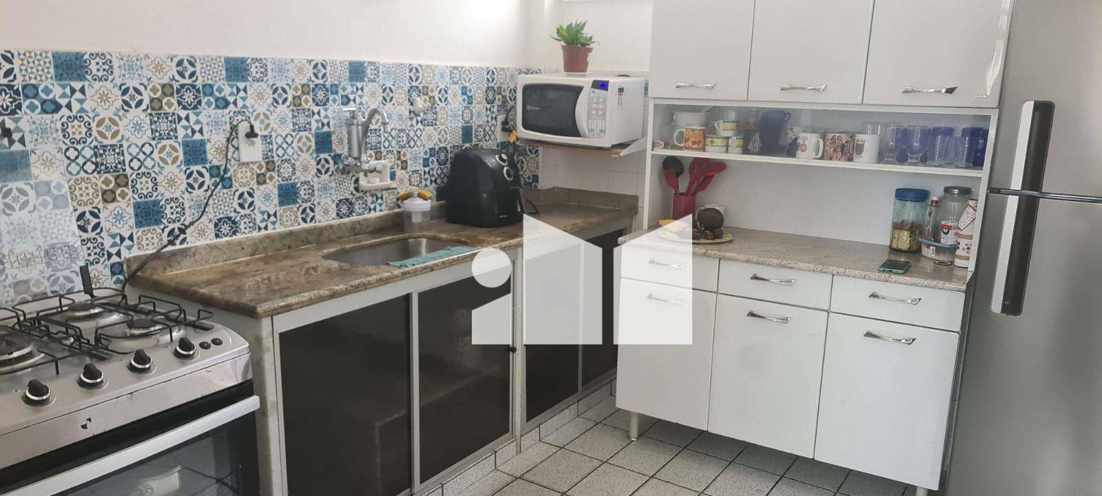 Apartamento à venda com 3 quartos, 82m² - Foto 14