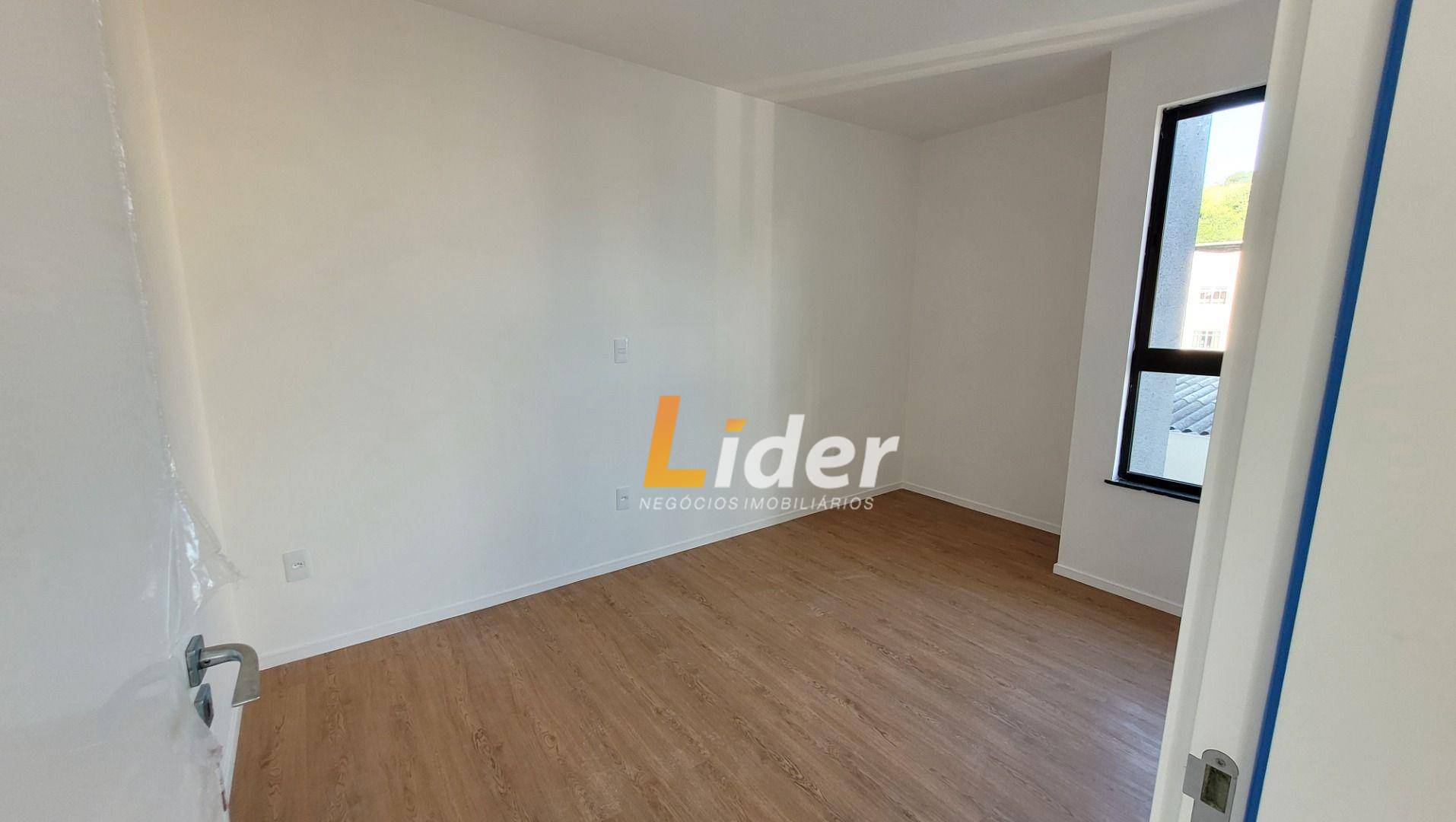 Apartamento para alugar com 2 quartos, 70m² - Foto 8