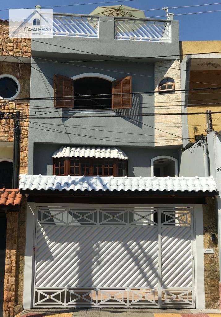 Sobrado à venda com 3 quartos, 217m² - Foto 1