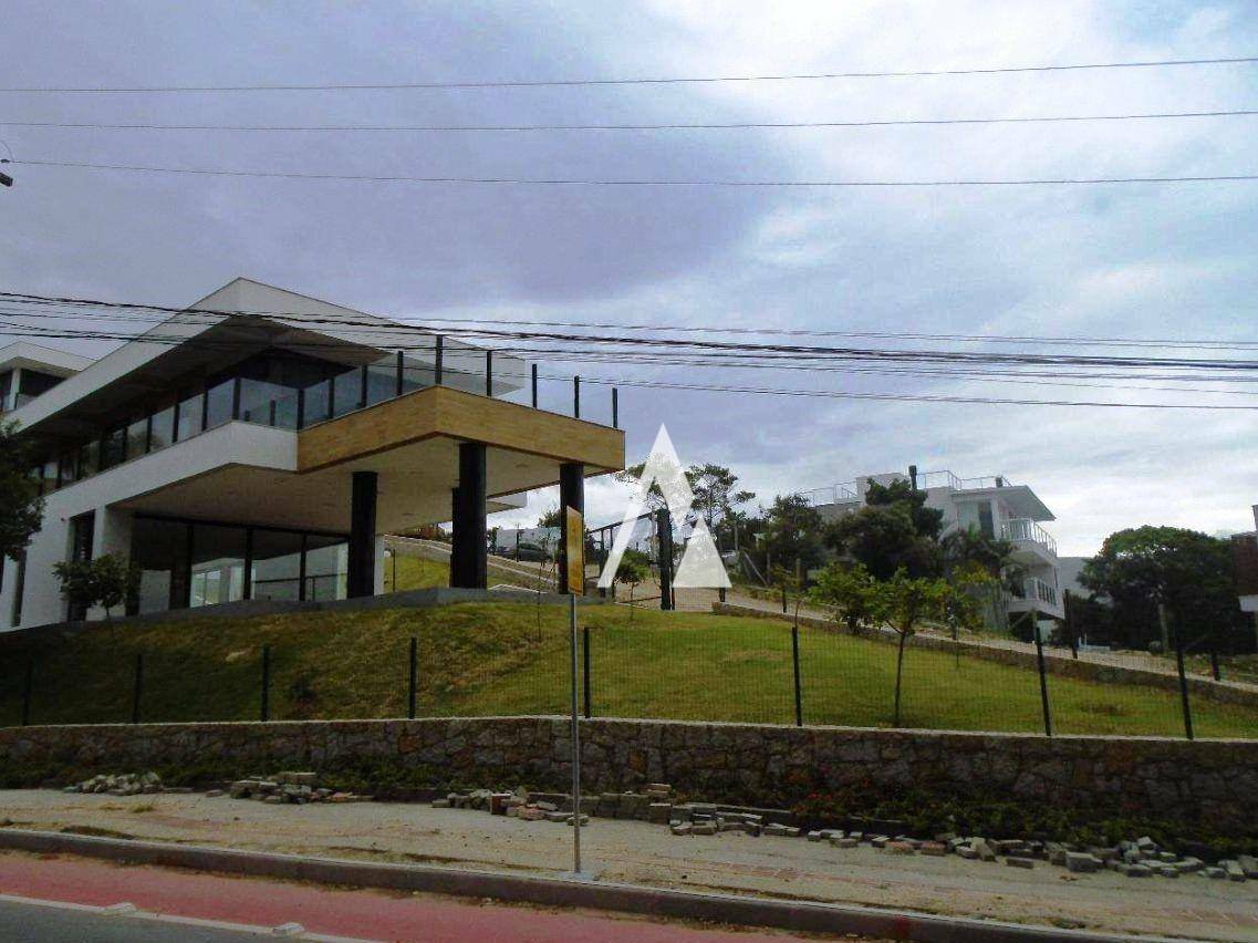 Casa de Condomínio à venda com 4 quartos, 390m² - Foto 3