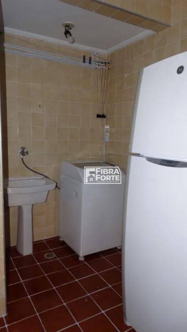 Apartamento para alugar com 1 quarto, 45m² - Foto 10