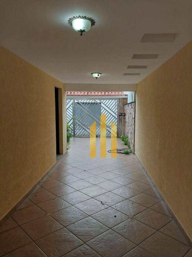 Sobrado à venda e aluguel com 3 quartos, 180m² - Foto 47