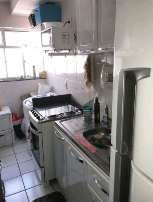 Apartamento à venda com 3 quartos, 60m² - Foto 6