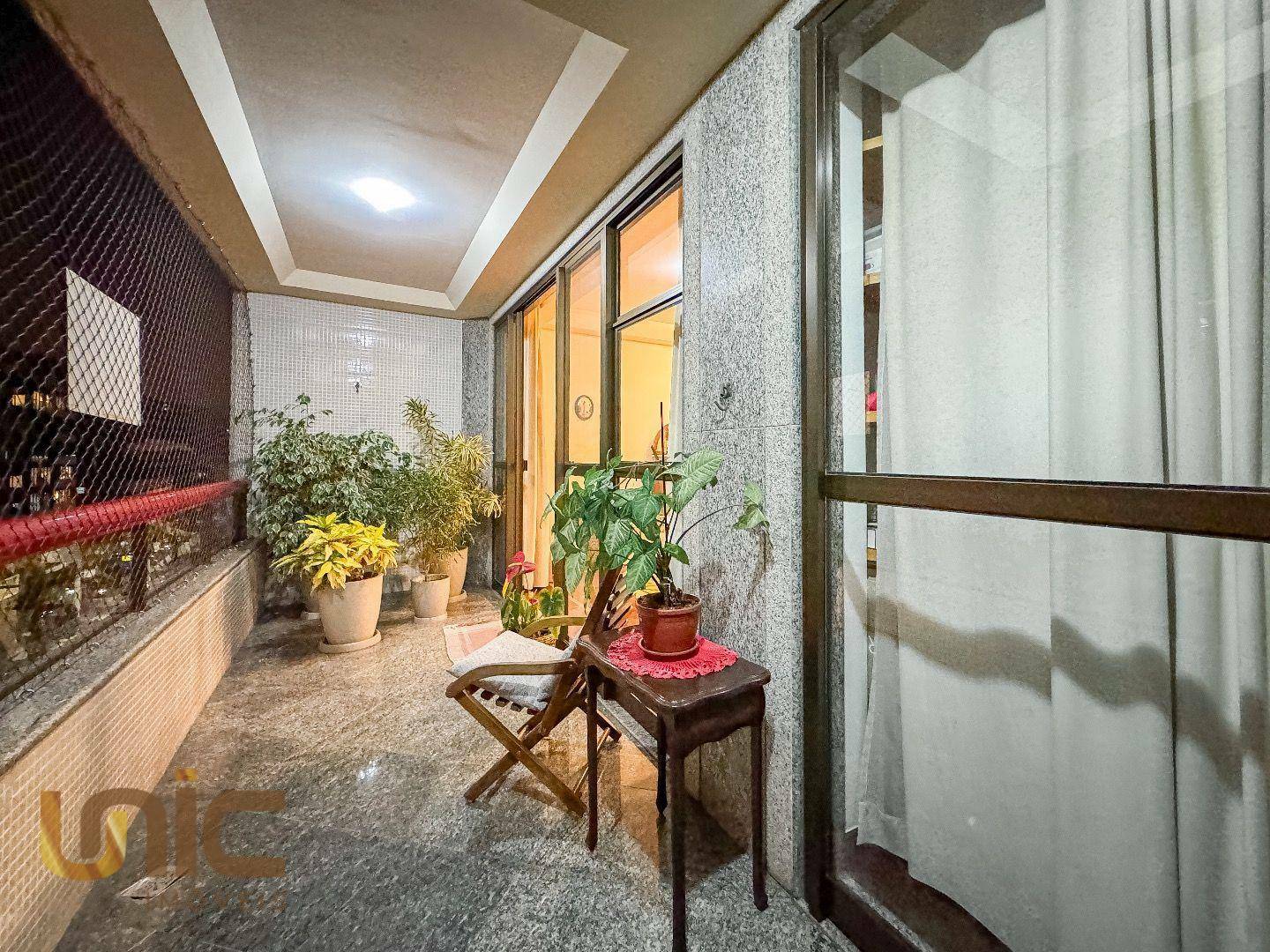 Apartamento à venda com 4 quartos, 172m² - Foto 7