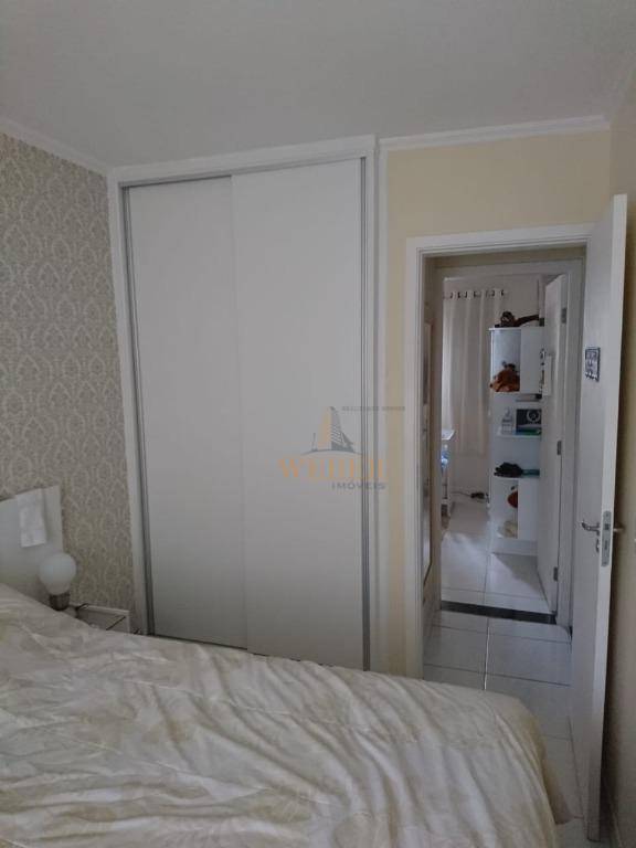 Apartamento à venda com 2 quartos, 45m² - Foto 11