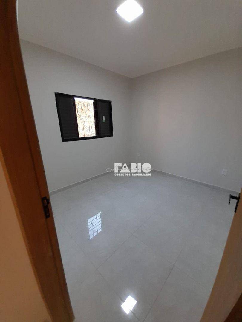 Casa à venda com 2 quartos, 89m² - Foto 9