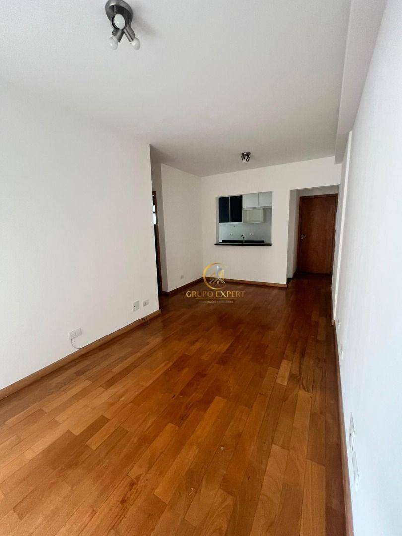 Apartamento para alugar com 2 quartos, 72m² - Foto 2