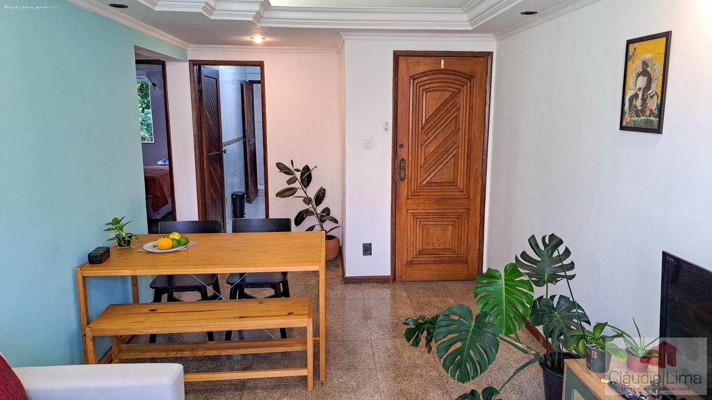 Apartamento à venda com 2 quartos, 80m² - Foto 4