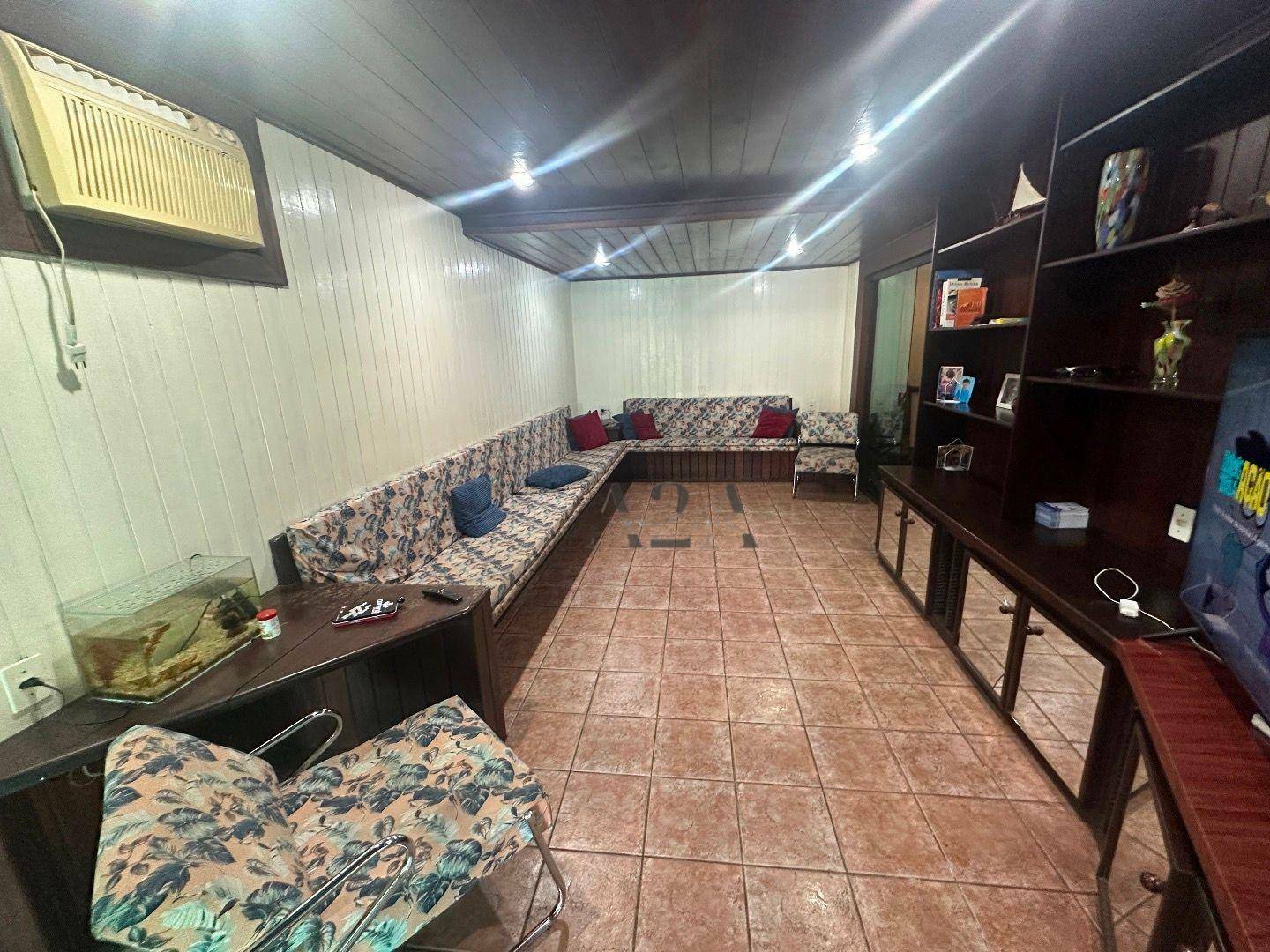 Casa de Condomínio à venda com 5 quartos, 350m² - Foto 41