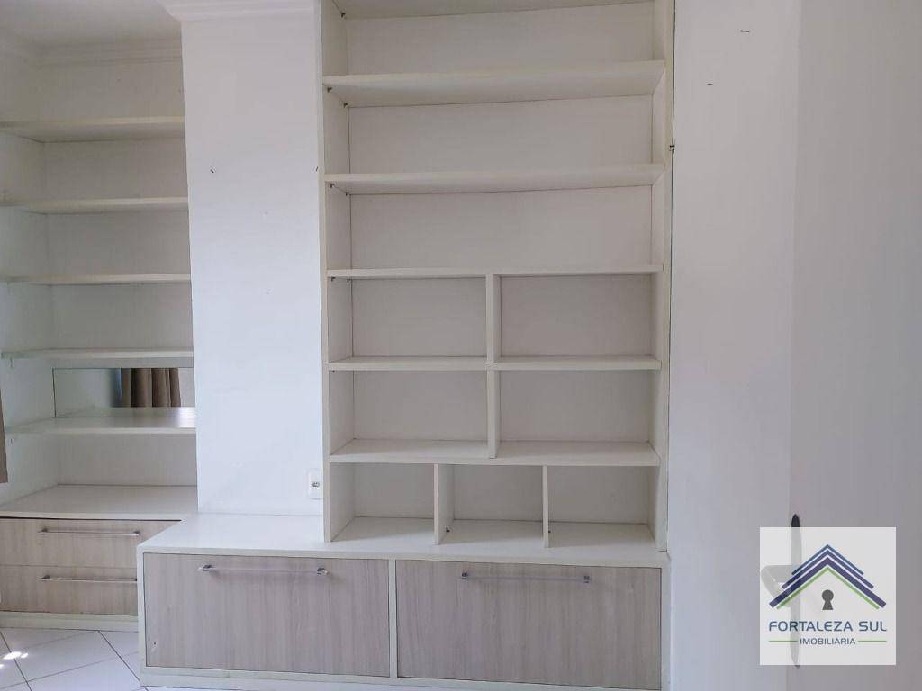 Apartamento à venda com 3 quartos, 81m² - Foto 19