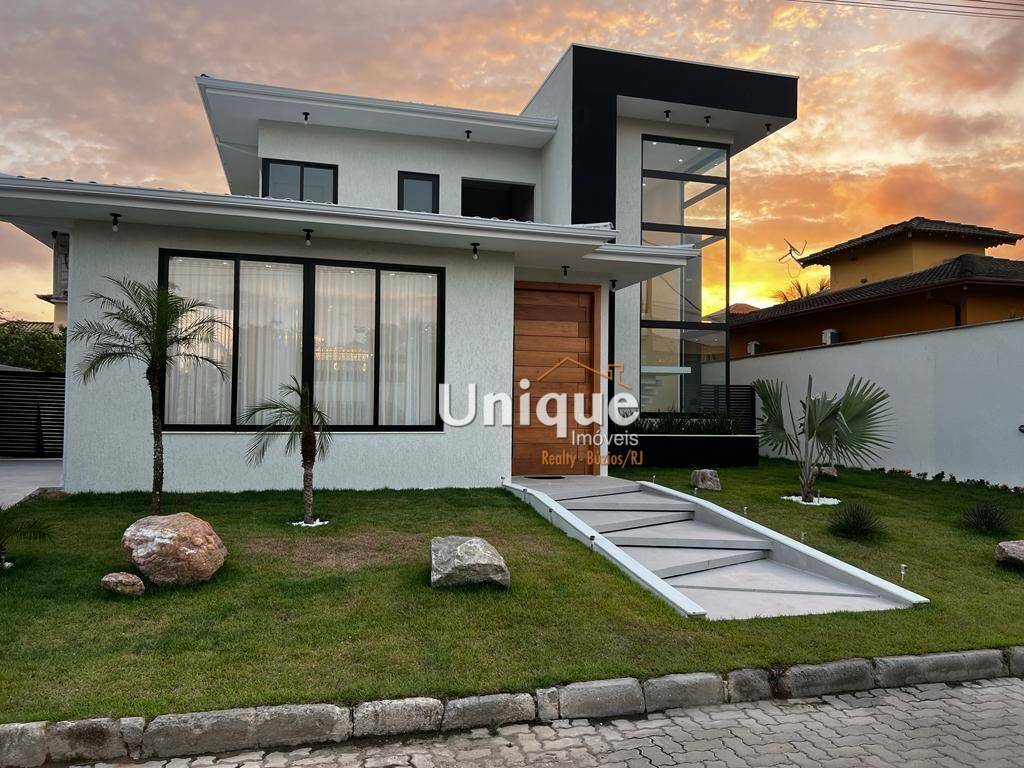 Casa de Condomínio à venda com 4 quartos, 209m² - Foto 1