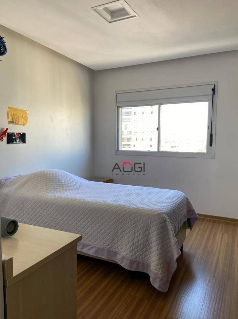 Apartamento à venda com 4 quartos, 178m² - Foto 8