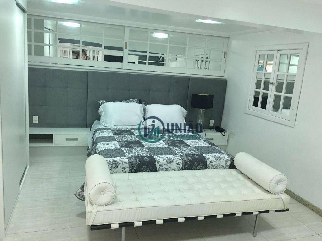 Casa à venda com 4 quartos, 360m² - Foto 23