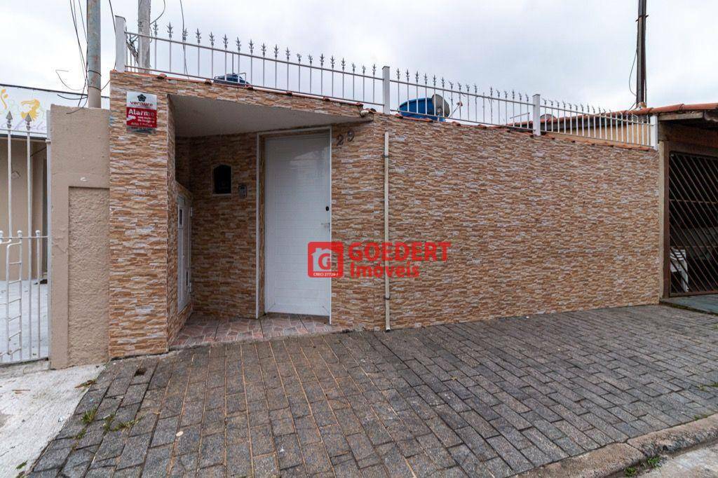 Casa à venda com 4 quartos, 300m² - Foto 4