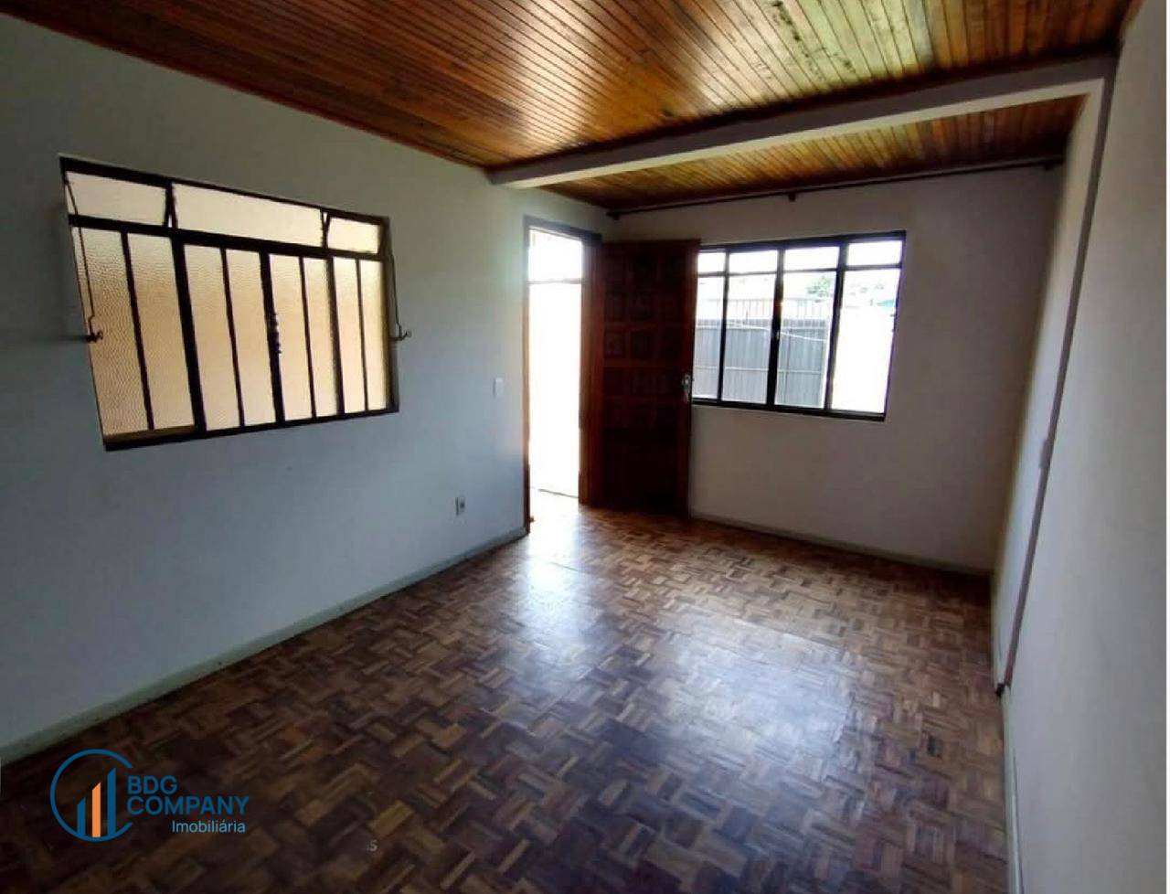 Casa à venda com 2 quartos, 90m² - Foto 4