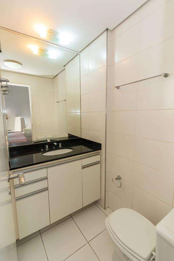 Apartamento para alugar com 2 quartos, 71m² - Foto 23