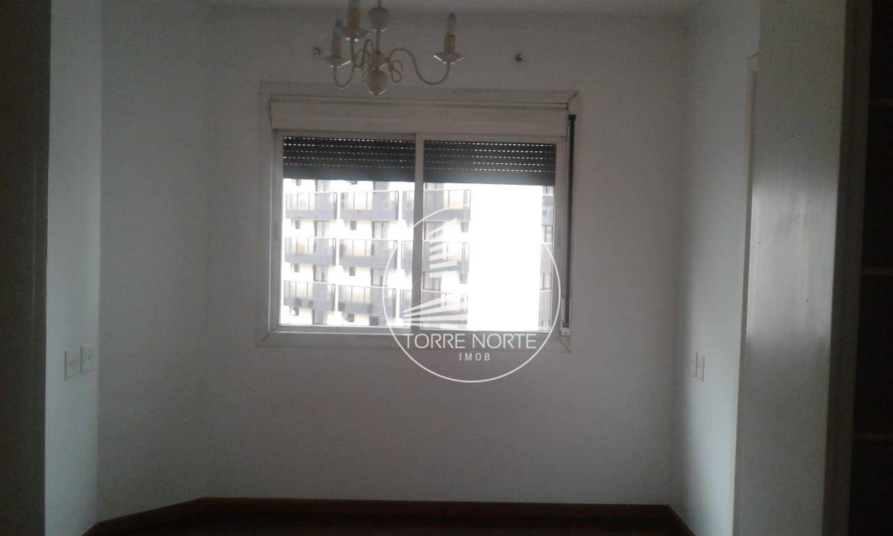 Apartamento para alugar com 3 quartos, 204m² - Foto 33