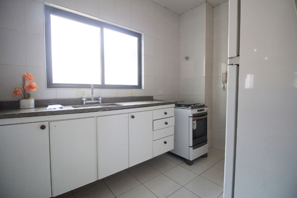 Apartamento para alugar com 2 quartos, 80m² - Foto 77