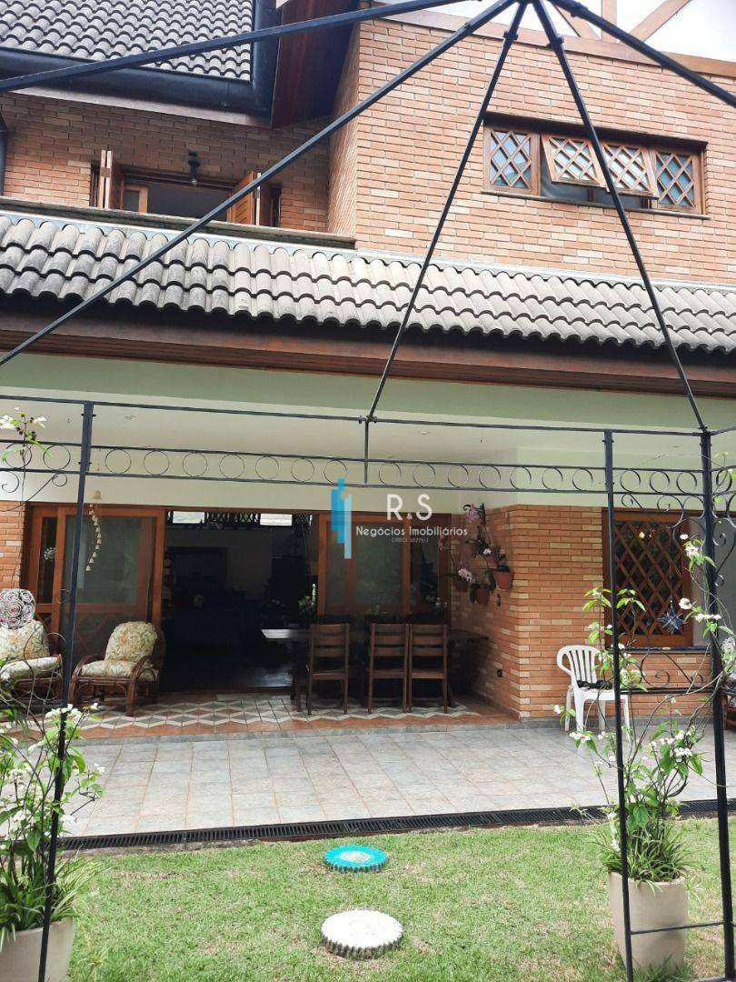 Casa à venda com 3 quartos, 350m² - Foto 2