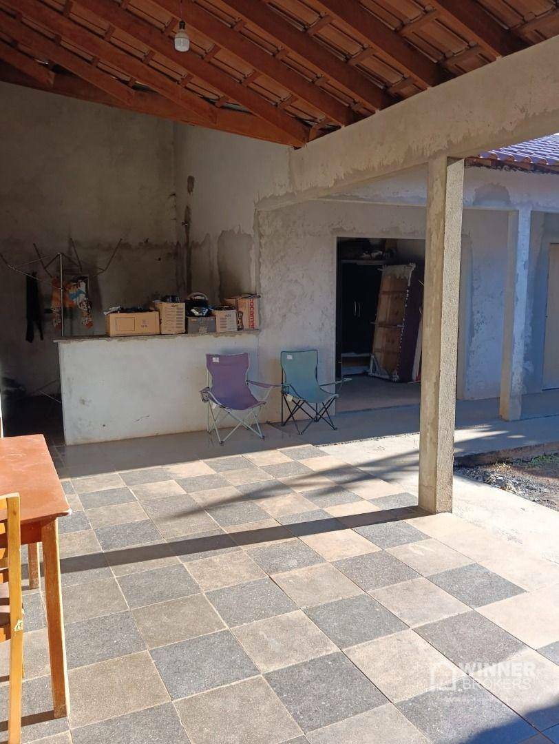 Casa à venda com 5 quartos, 220m² - Foto 19