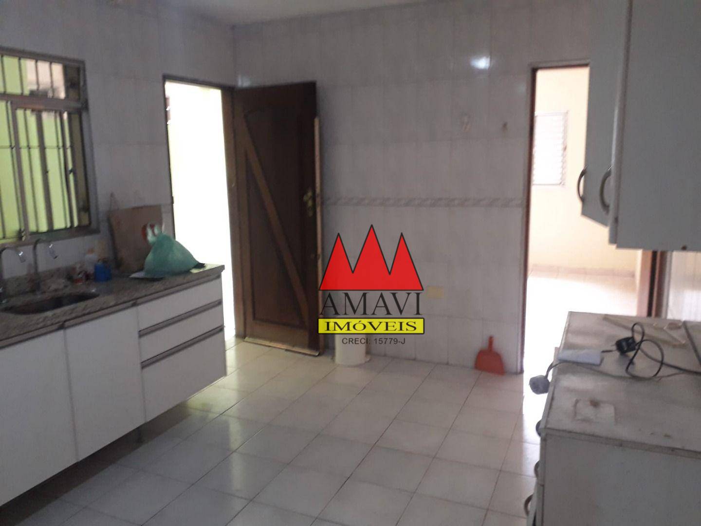 Casa para alugar com 3 quartos, 150m² - Foto 2